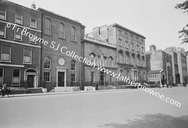 N.U.I. CLUB EXTERIOR ST STEPHEN'S GREEN